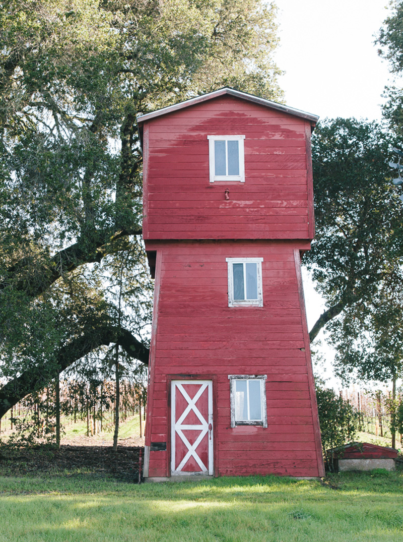 Red building at Lucky Well Vineyard