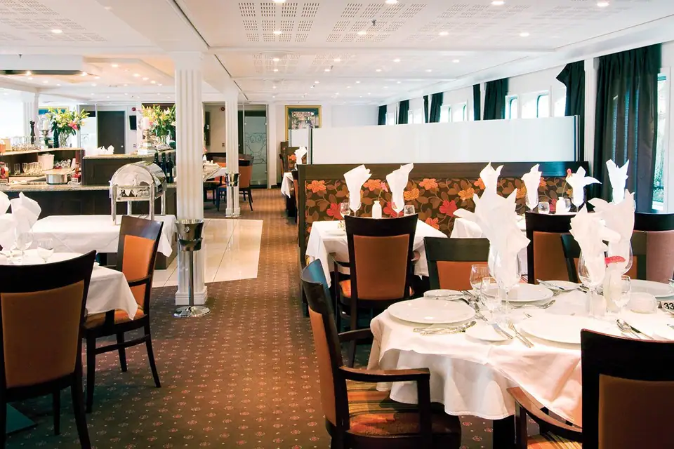 Amacello dining room